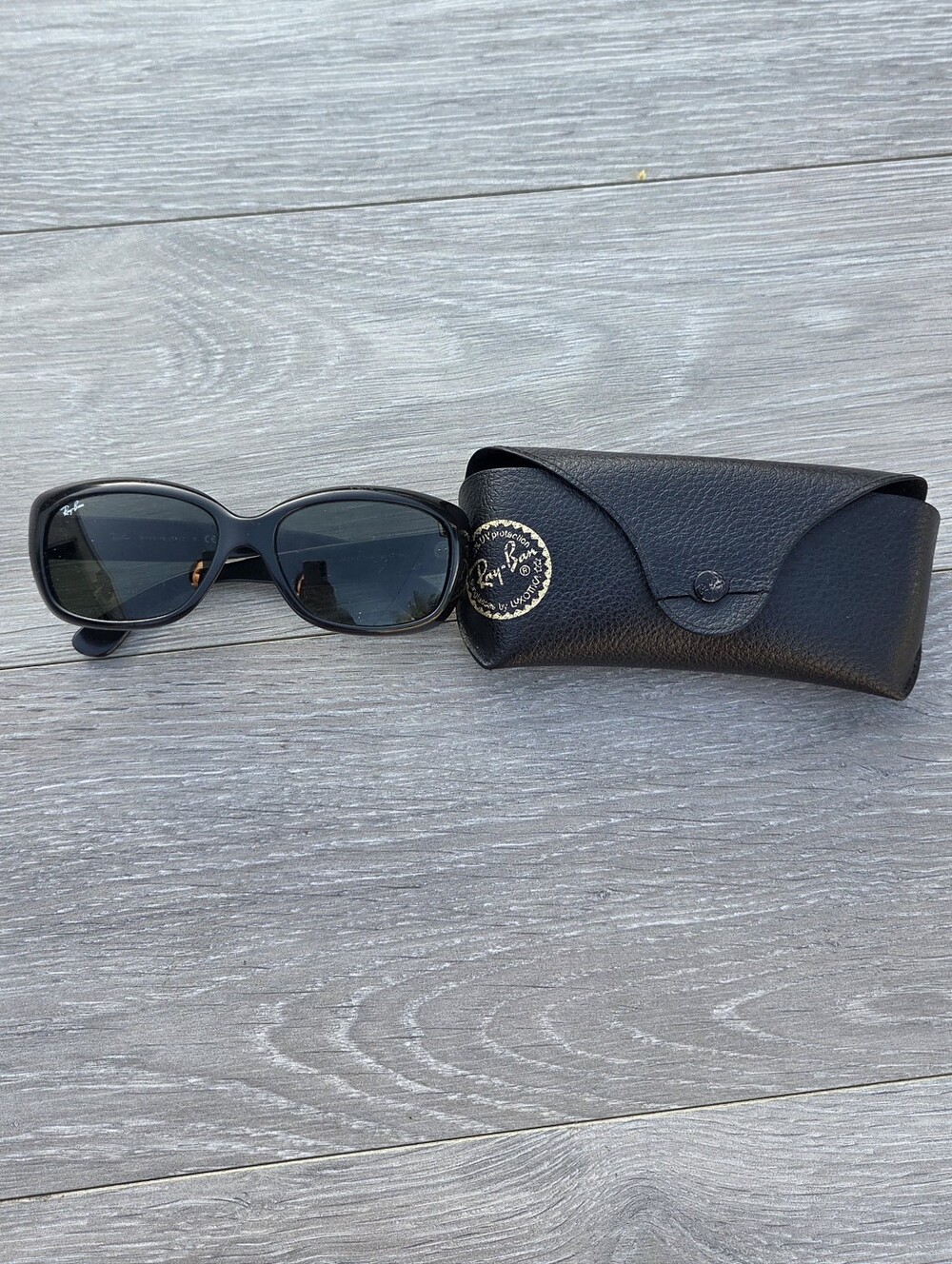 Ray-Ban Jackie Ohh Sunglasses in Black + Original Case